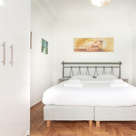 Beautiful And Comfortable Apartment At Marina Zeas Piraeus Luaran gambar