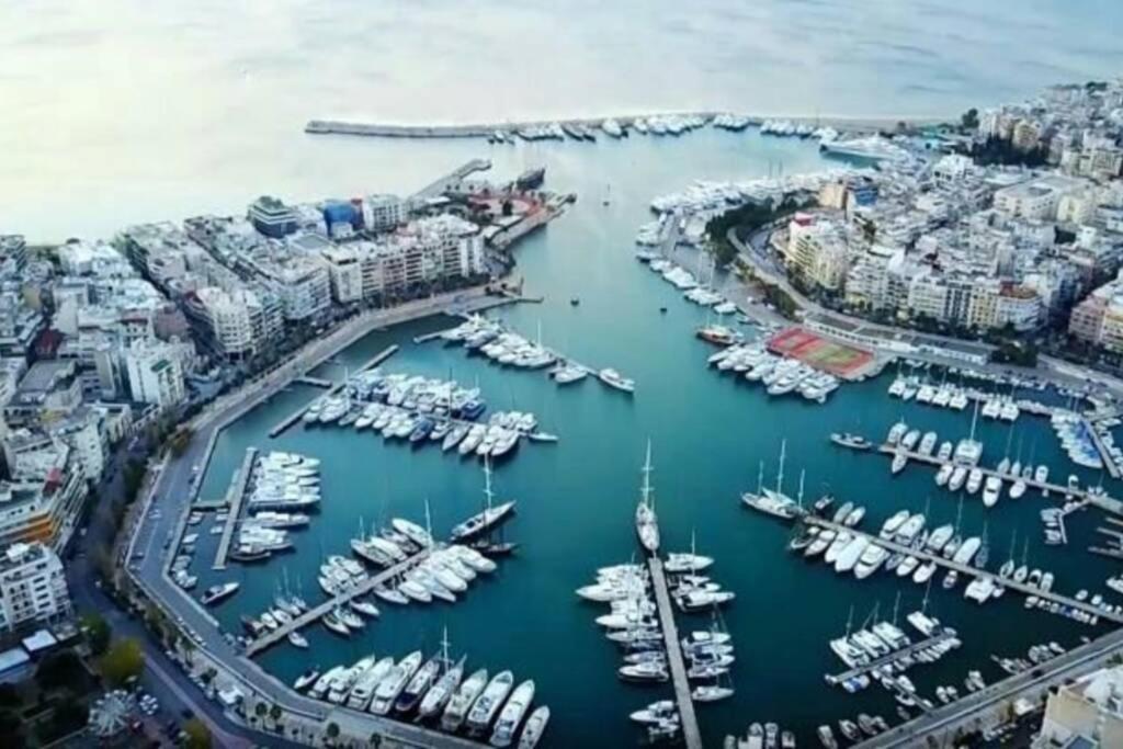 Beautiful And Comfortable Apartment At Marina Zeas Piraeus Luaran gambar