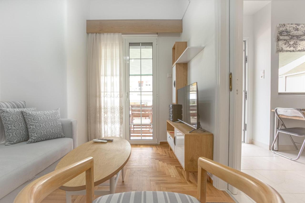 Beautiful And Comfortable Apartment At Marina Zeas Piraeus Luaran gambar