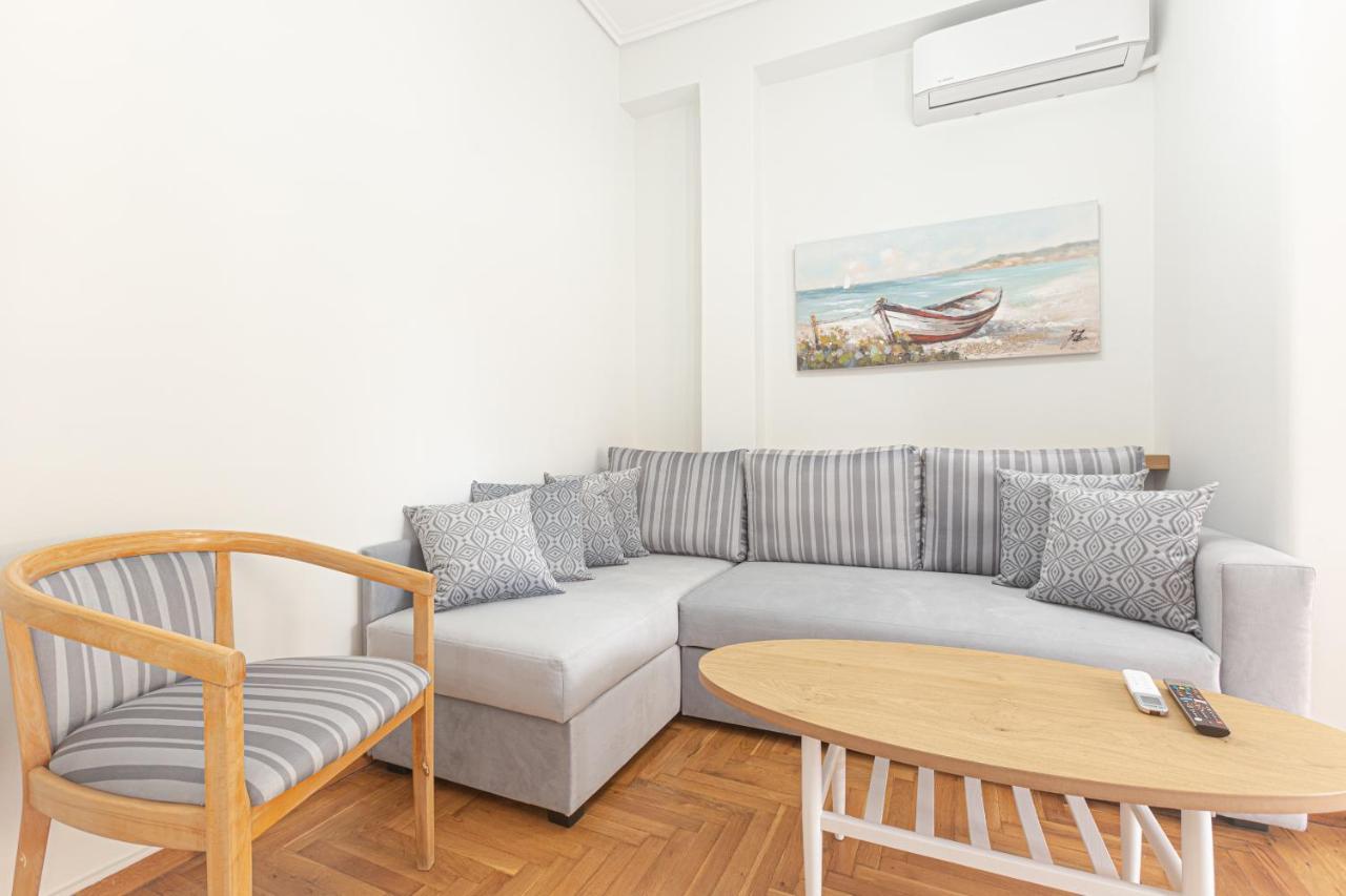 Beautiful And Comfortable Apartment At Marina Zeas Piraeus Luaran gambar