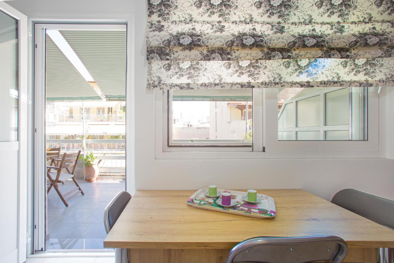 Beautiful And Comfortable Apartment At Marina Zeas Piraeus Luaran gambar