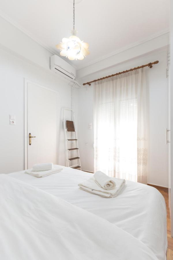 Beautiful And Comfortable Apartment At Marina Zeas Piraeus Luaran gambar